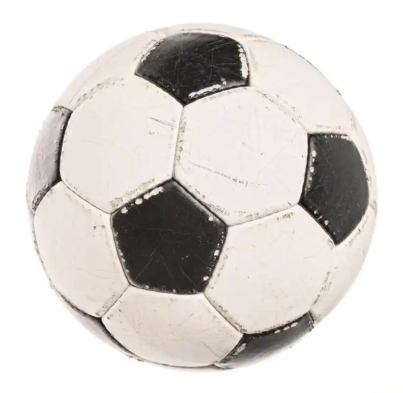 足球赛事研究者查看历史数据